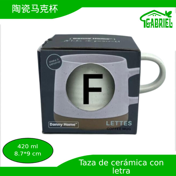 Taza de Cerámica con Diseño de Letra F 8.7x9 cm 420 ml