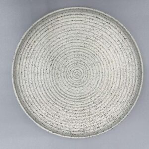 10.25'' dinner plate
4pcs/inner box；unit:pcs
26.3*2.5cm，813g
Porcelain