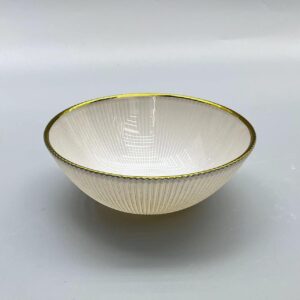 Bowl de Porcelana con Borde Dorado – Diseño Elegante y Funcional