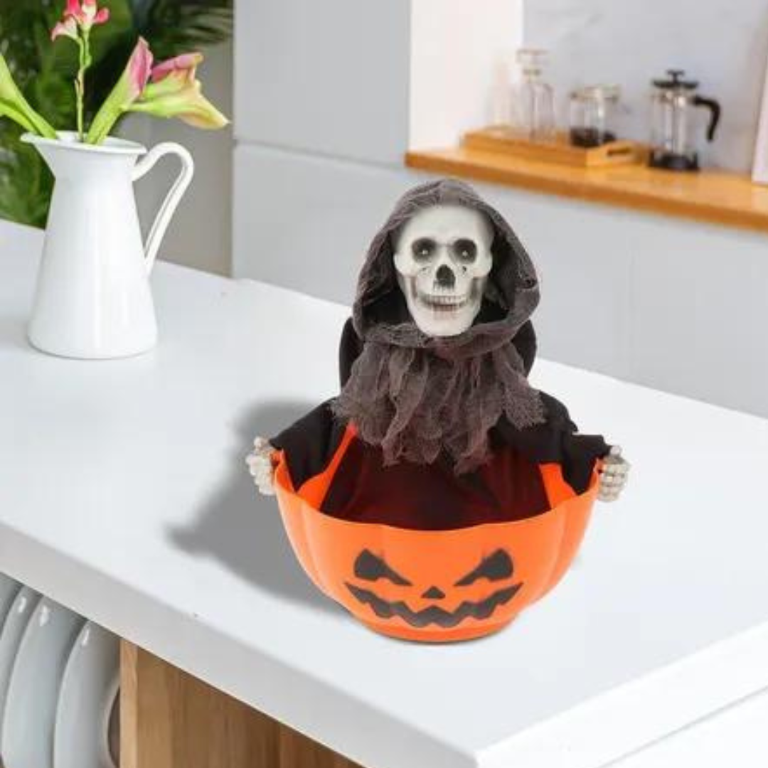 Calavera con Bandeja de Calabaza – Adorno Funcional de Halloween para Dulces