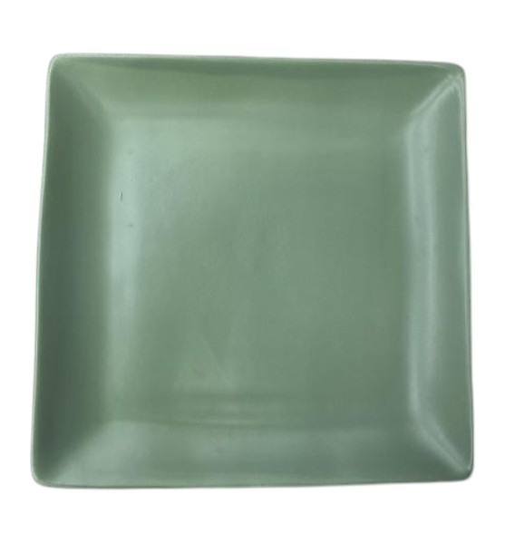 Plato de Porcelana Verde 26×3 cm – Estilo y Resistencia para tu Mesa