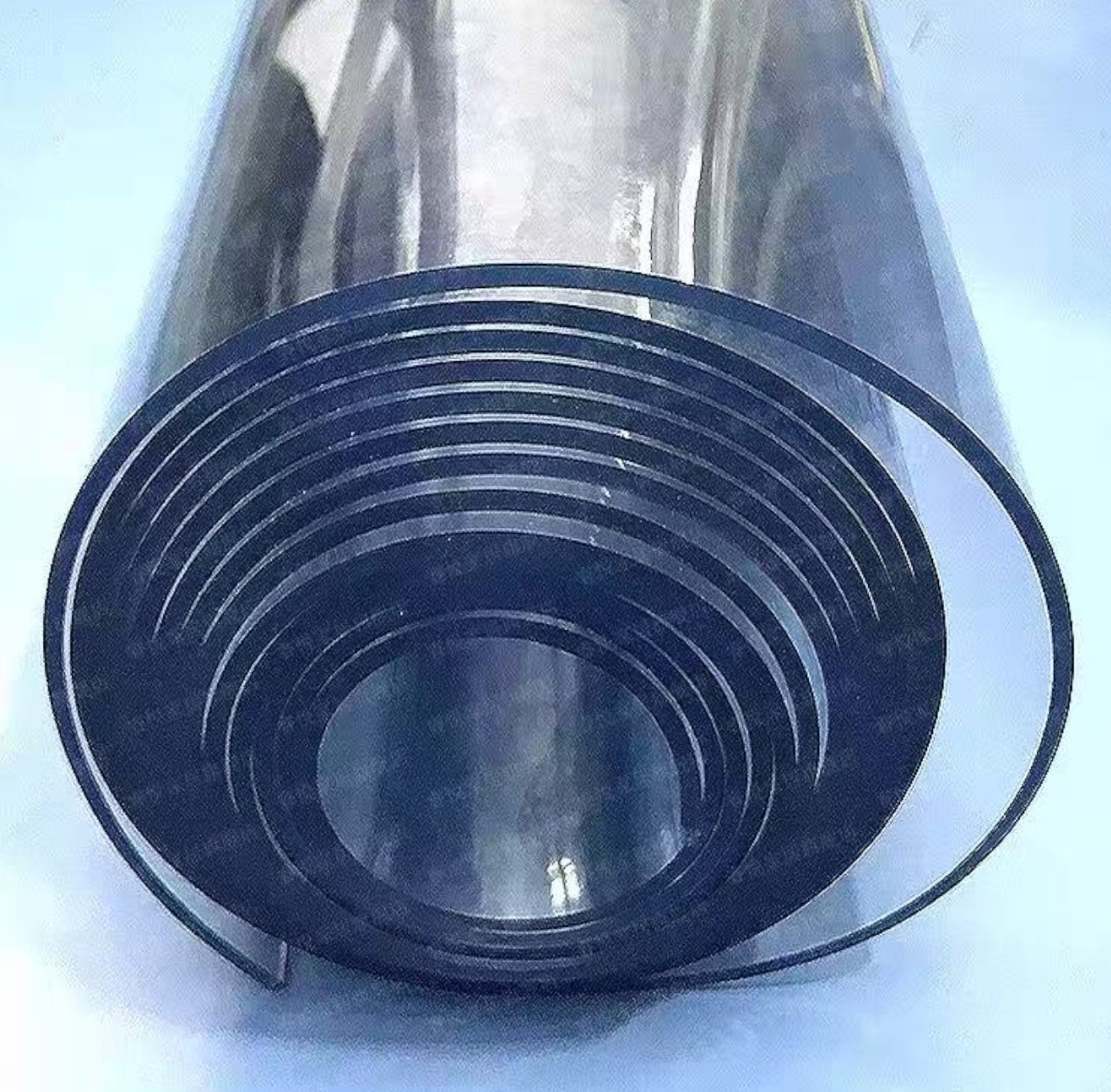 Mantel Transparente PVC 0.30 mm Rollo 1.37 x 30 m – Protector de Mesa