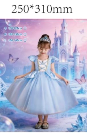 Disfraz de Cenicienta con vestido celeste