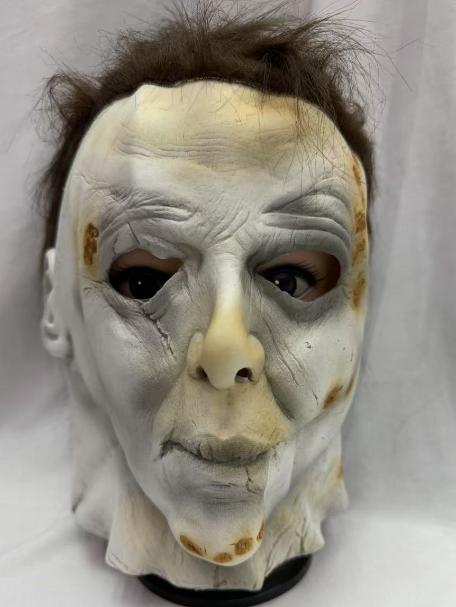 Máscara de rostro pálido y pelo café de látex para Halloween