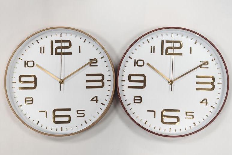 Reloj de pared tipo madera FHS-2330MWT-C de 30 cm