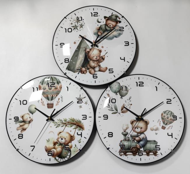 Reloj de pared con osos FHS-236-8-1 de 30 cm