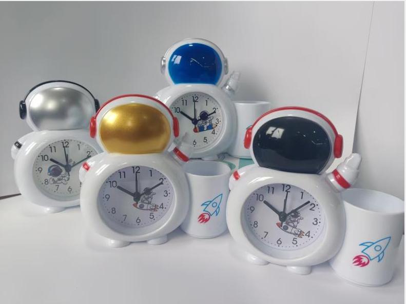 Despertador con portalápices astronauta LP-L2302