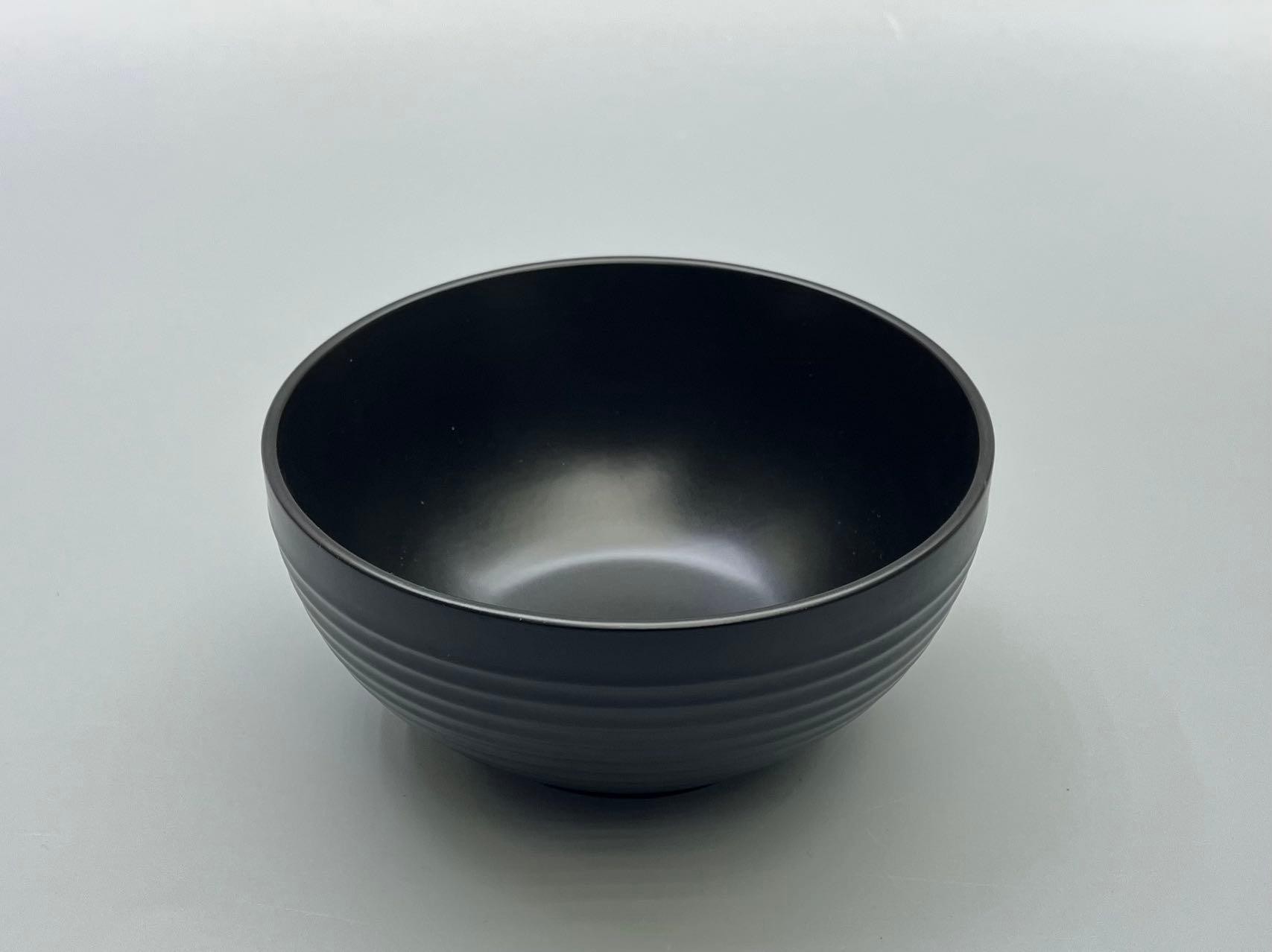 Bowl de porcelana en color negro de 15 x 7,5 cm