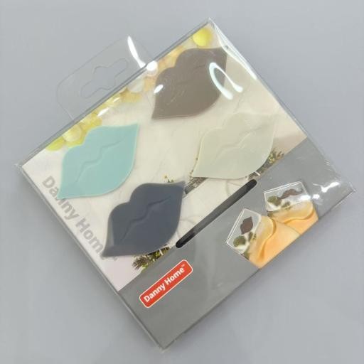 Set de 4 marcadores de copas de silicona, diseño labios